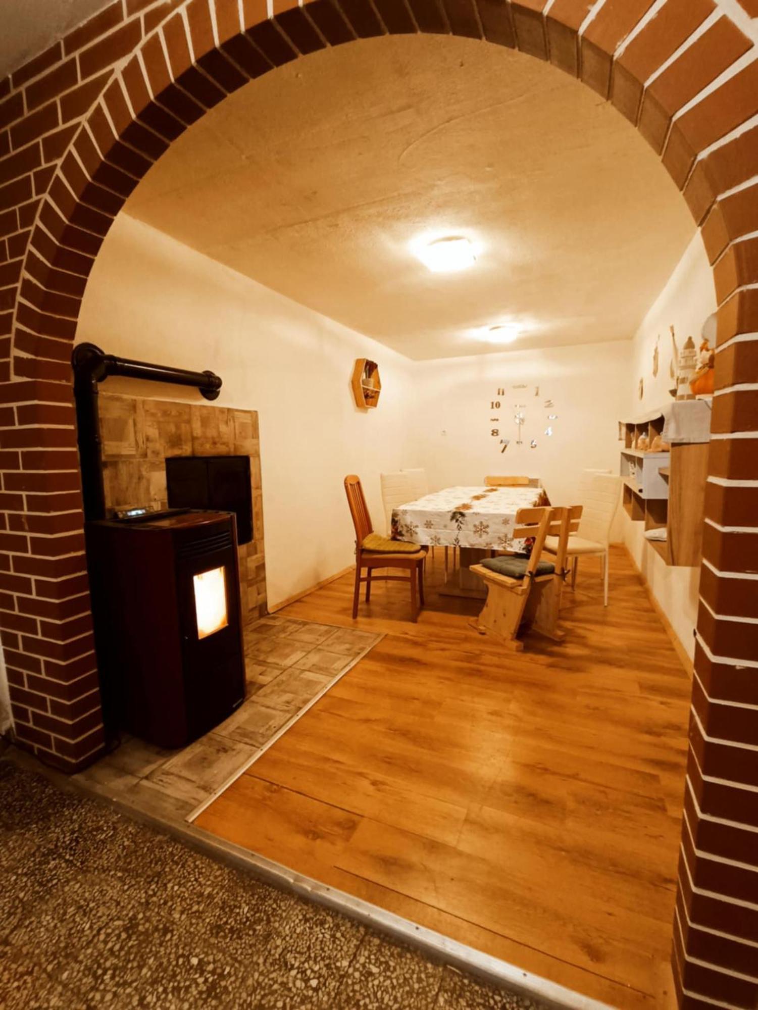 Sigma House Pansiyon Mojstrana Dış mekan fotoğraf